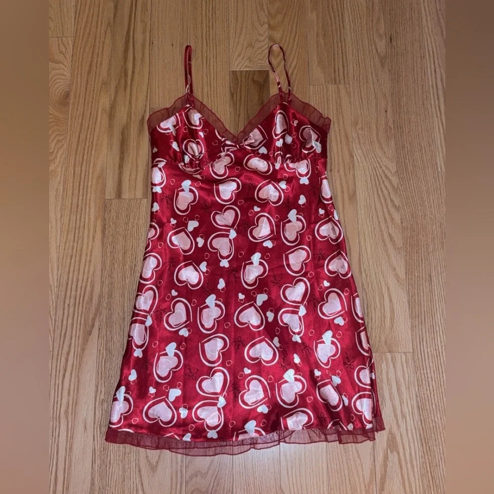 Jaclyn Smith Red Heart Print Chemise